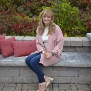 Meet your Posher, Gina